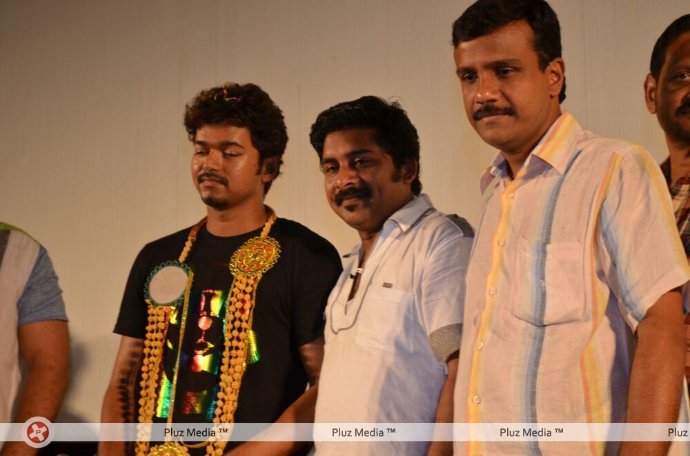 Vijay in kerala to promote velayutham - Pictures | Picture 110072